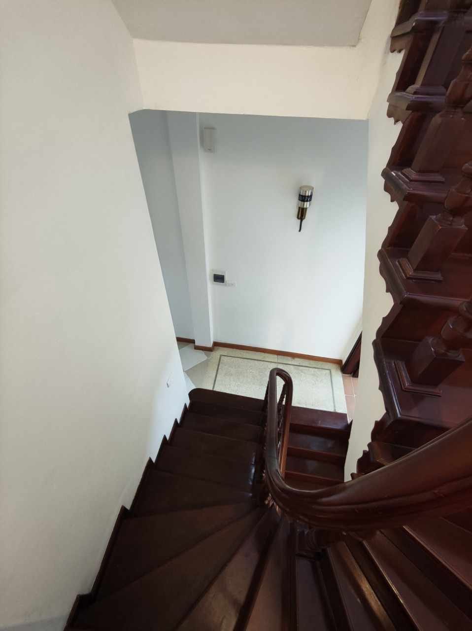 CHO THUÊ NHÀ KIM MÃ 4 TẦNG 52 M CHO THUÊ NHÀ KIM MÃ 4 TẦNG 52 M