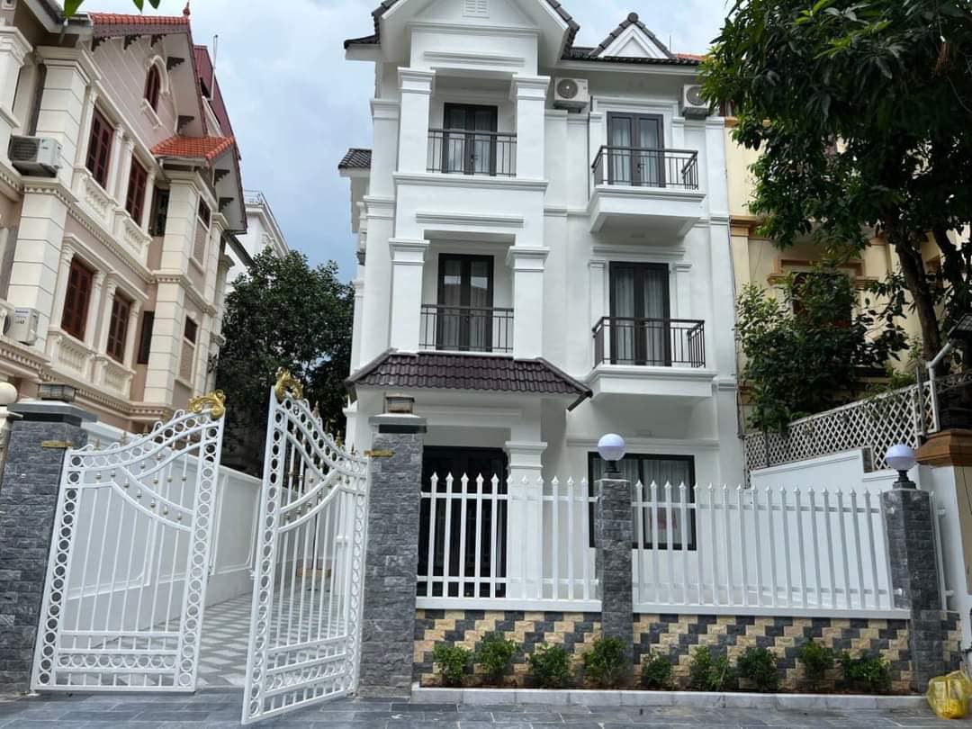 cho thuê biệt thự KĐT Việt Hưng Long Biên diện tích 175m2, 4 tầng